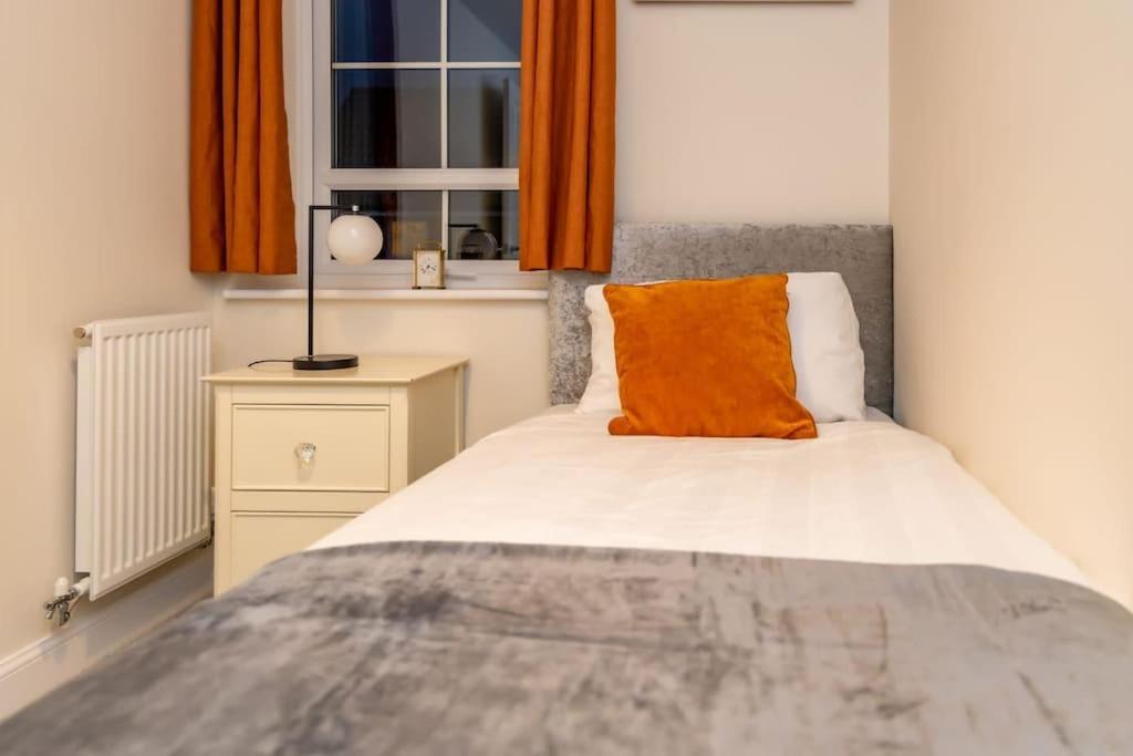 Vila Cozy 3 Bed Sasha House In Beeston Nottingham Exteriér fotografie