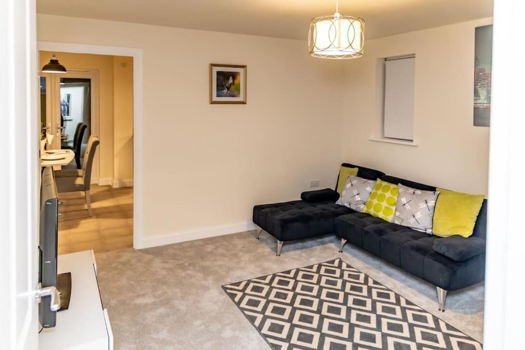 Vila Cozy 3 Bed Sasha House In Beeston Nottingham Exteriér fotografie