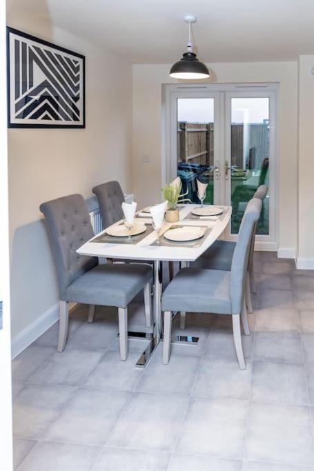 Vila Cozy 3 Bed Sasha House In Beeston Nottingham Exteriér fotografie